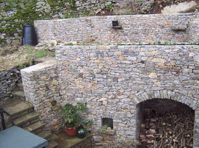 Retaining Walls & Structures